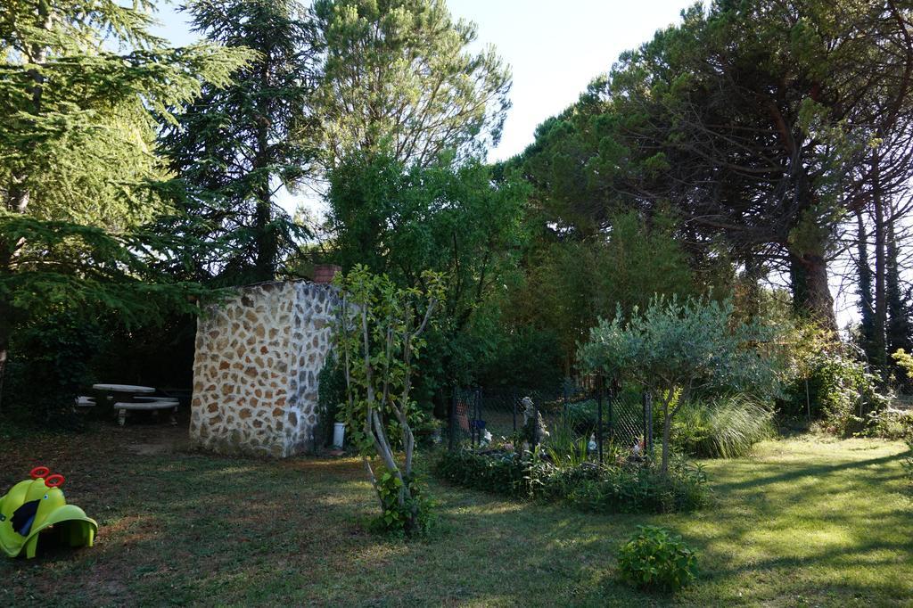 Villa La Marpierre Mondragon Luaran gambar